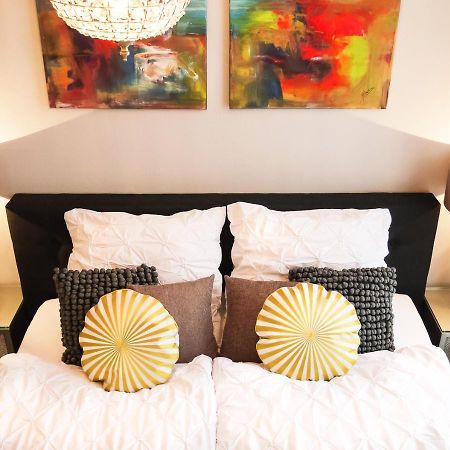 Comfort And Style In City Center With Ensuite Bathroom On Schaafenstrasse Koln Bagian luar foto