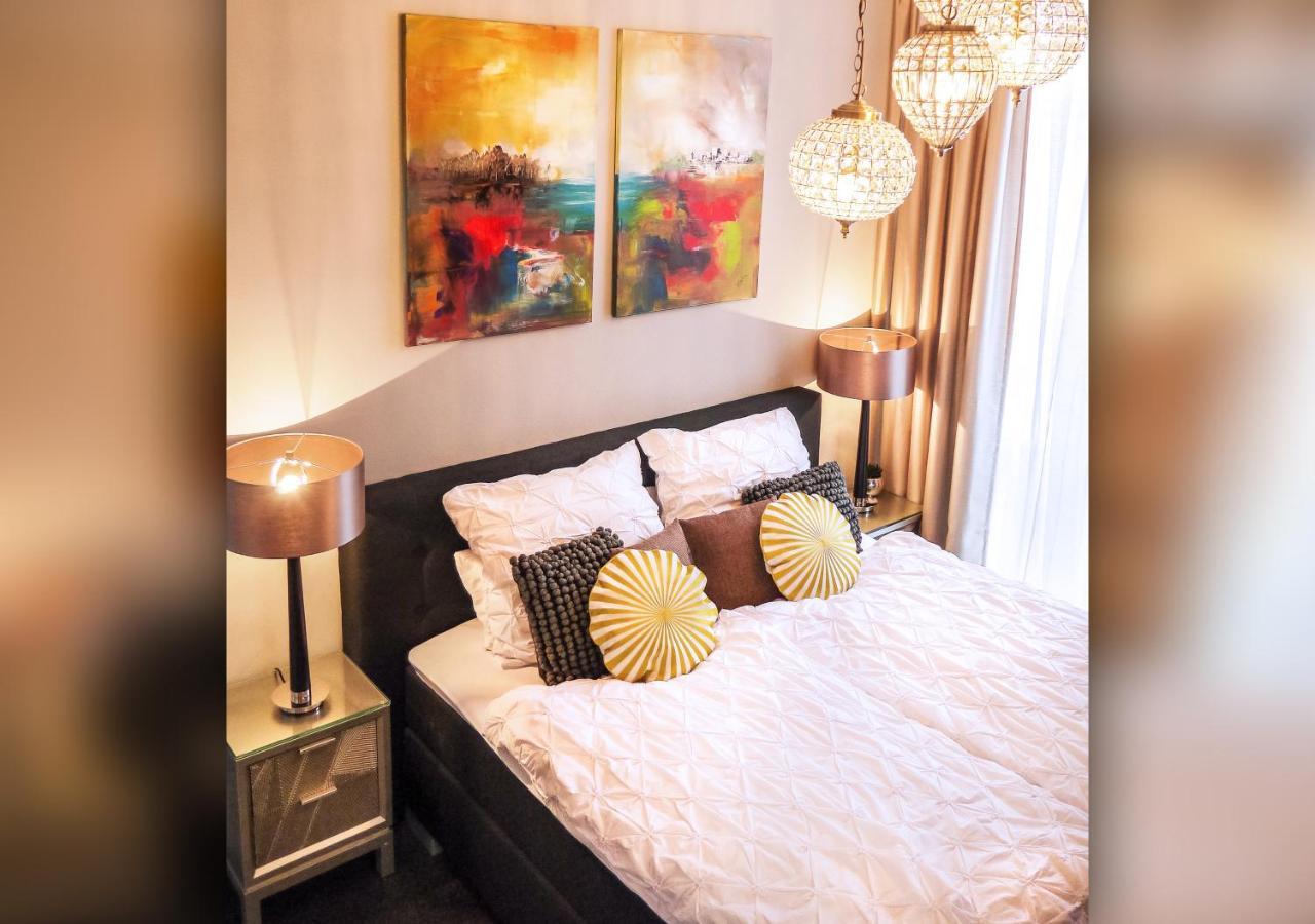 Comfort And Style In City Center With Ensuite Bathroom On Schaafenstrasse Koln Bagian luar foto